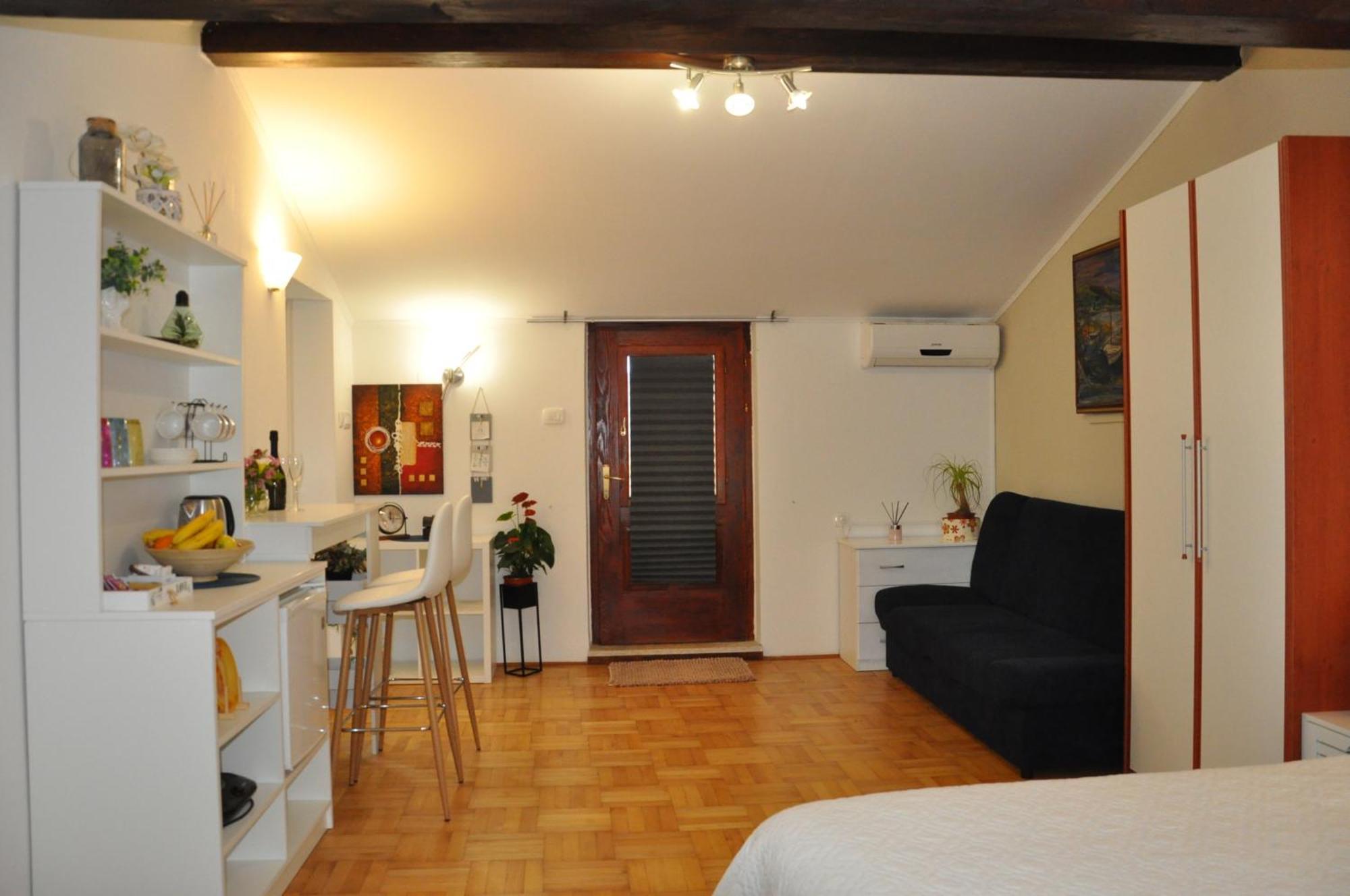 Guest House Most Buzet Buitenkant foto