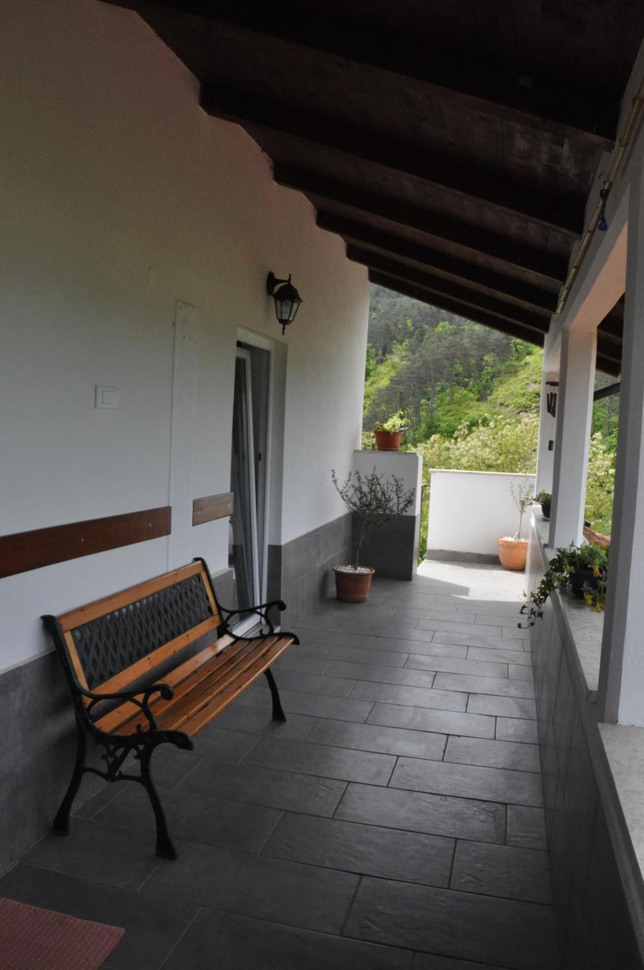 Guest House Most Buzet Buitenkant foto