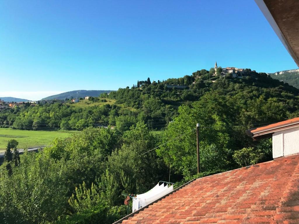 Guest House Most Buzet Buitenkant foto