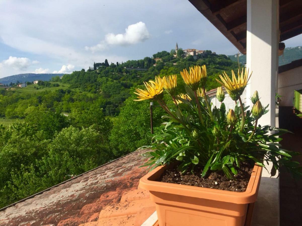 Guest House Most Buzet Buitenkant foto